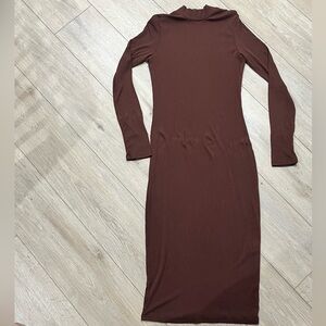 Brown long sleeve bodycon maxi dress